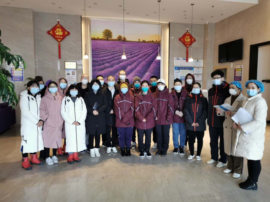 【抗擊新冠肺炎，我們?cè)谛袆?dòng)32】相距千余里 相愛在咫尺